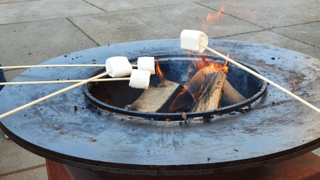 marshmellows roosteren bij bbq van haaksmaak